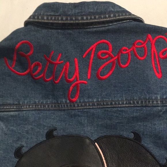 Betty Boop Jean Jacket in  good condition. Never worn - Picture 3 of 12